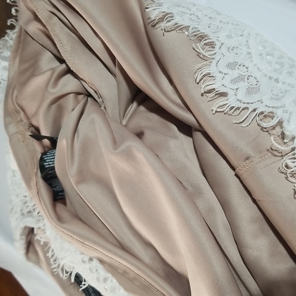 Jessica Howard creamy white lace dress. Size 4 petite - Picture 7 of 9